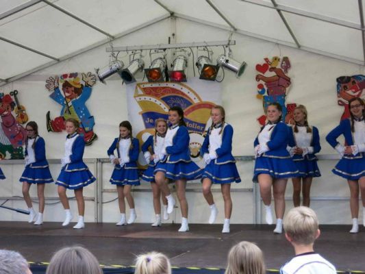 Strassen-_und_Hoffest 2014_012.jpg